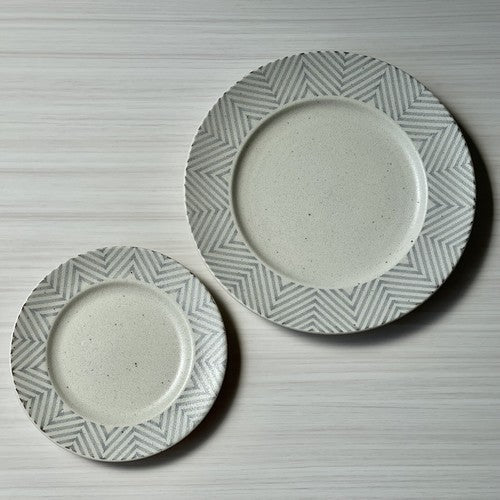 Russell ヘリンボーン リム型 2plate 「美濃焼　プレート　取皿　日本製」ヤマ吾陶器 - FuuHome